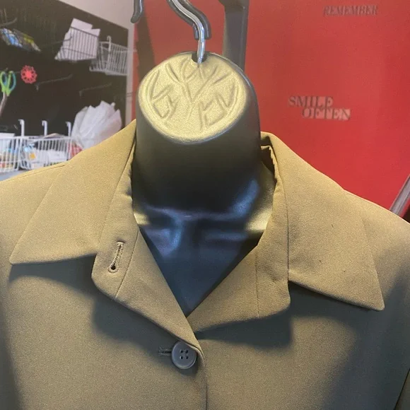 VINTAGE WOMENS JONES NEW YORK PLATINUM OLIVE GREEN PANTS SUIT - Picture 14 of 15